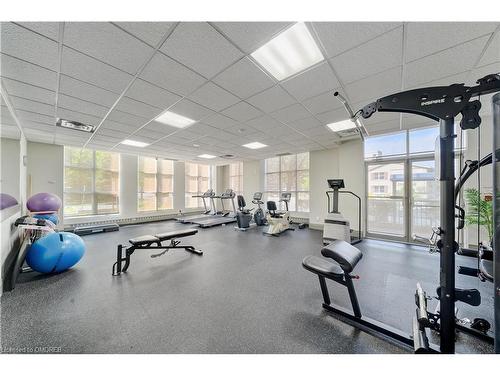 606-442 Maple Avenue, Burlington, ON - Indoor Photo Showing Gym Room
