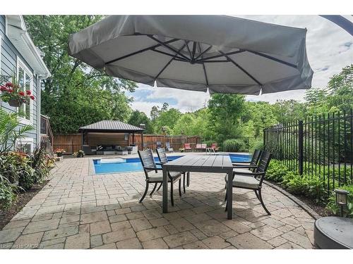 556 Parkside Drive E, Waterdown, ON - Outdoor With In Ground Pool With Deck Patio Veranda