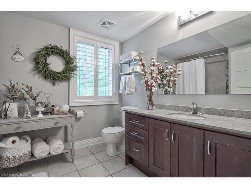 306-390 Upper Middle Road E, Oakville, ON - Indoor Photo Showing Bathroom