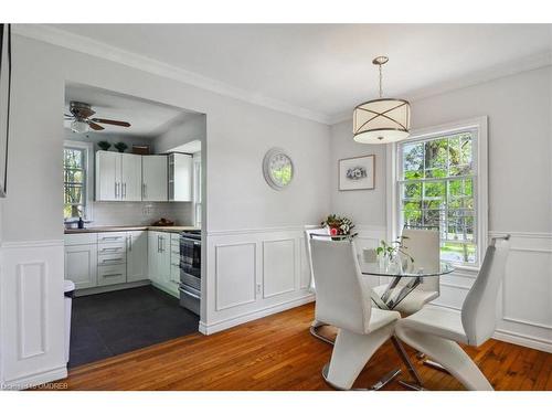 65 Mineola Road E, Mississauga, ON - Indoor Photo Showing Dining Room