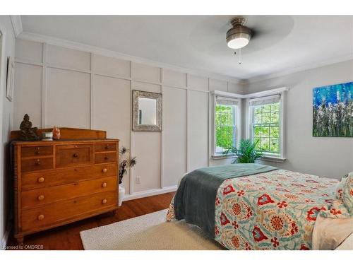 65 Mineola Road E, Mississauga, ON - Indoor Photo Showing Bedroom