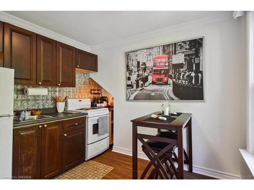 65 Mineola Road E, Mississauga, ON - Indoor Photo Showing Kitchen