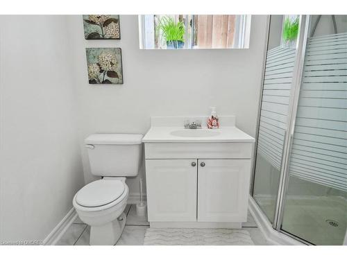 65 Mineola Road E, Mississauga, ON - Indoor Photo Showing Bathroom