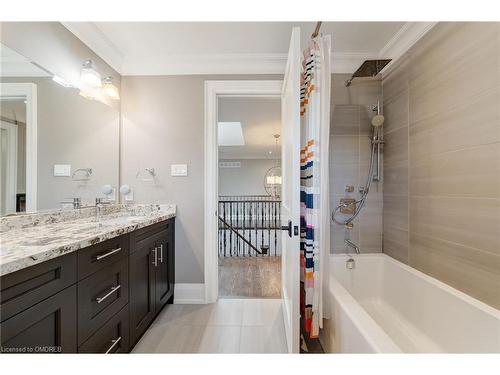 1330 Tansley Drive, Oakville, ON - Indoor Photo Showing Bathroom
