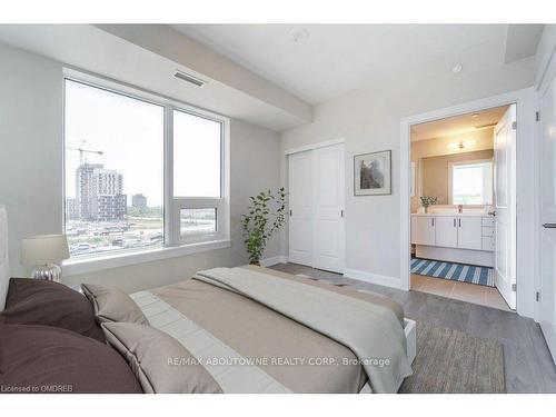 308-3200 William Coltson Avenue, Oakville, ON - Indoor Photo Showing Bedroom