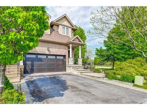 2388 Stone Glen Crescent, Oakville, ON - Outdoor