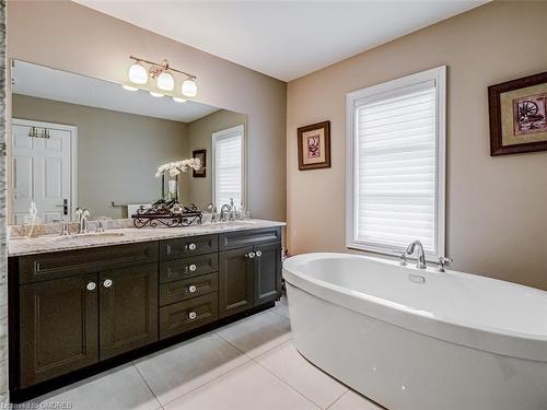 184 Dorval Drive, Oakville, ON - Indoor Photo Showing Bathroom