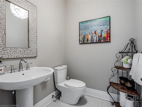 184 Dorval Drive, Oakville, ON - Indoor Photo Showing Bathroom