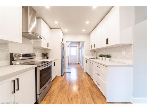 22 Harvey Street, Hamilton, ON - Indoor Photo Showing Kitchen With Upgraded Kitchen