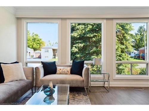 26 Miramar Crescent, Toronto, ON - Indoor Photo Showing Living Room