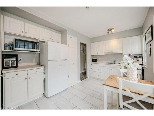 122 Stewart Street, Oakville, ON - Indoor Photo Showing Kitchen With Double Sink