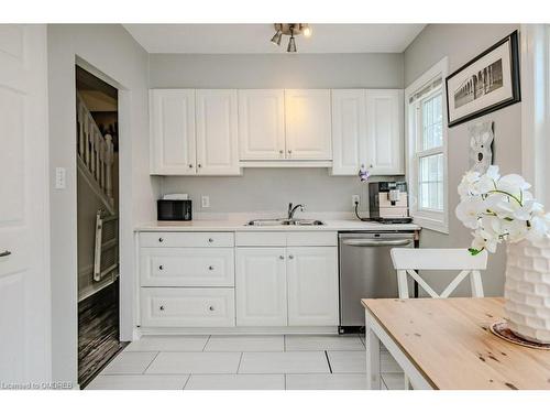 122 Stewart Street, Oakville, ON - Indoor Photo Showing Kitchen With Double Sink