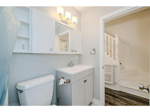 122 Stewart Street, Oakville, ON - Indoor Photo Showing Bathroom