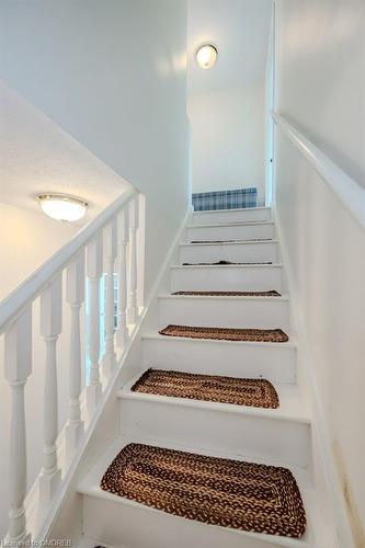 122 Stewart Street, Oakville, ON - Indoor Photo Showing Other Room