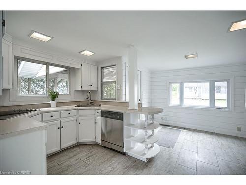 226 Kempview Lane, Simcoe, ON - Indoor Photo Showing Kitchen With Double Sink