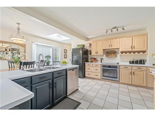 23 Hayleyvale Road, Caledon, ON - Indoor Photo Showing Kitchen With Double Sink