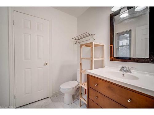 158 Howell Road, Oakville, ON - Indoor Photo Showing Bathroom