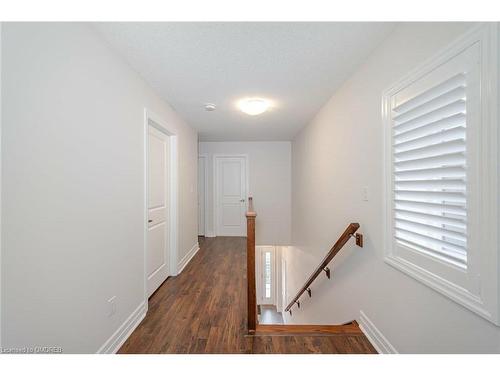 160 Hollybrook Trail, Kitchener, ON - Indoor Photo Showing Other Room