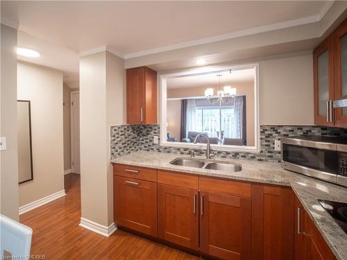 69-6767 Thorold Stone Road, Niagara Falls, ON - Indoor Photo Showing Kitchen With Double Sink
