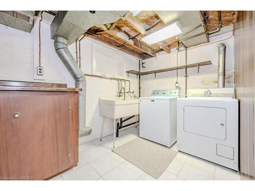 28 Mapes Avenue, Hamilton, ON - Indoor Photo Showing Laundry Room