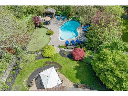 5112 Bayfield Crescent, Burlington, ON - Outdoor With In Ground Pool