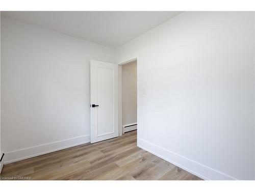 14 Glencairn Drive, St. Catharines, ON - Indoor Photo Showing Other Room
