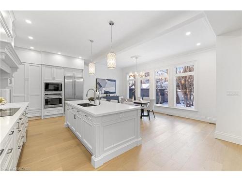 2409 Lakeshore Road, Burlington, ON - Indoor Photo Showing Kitchen With Upgraded Kitchen