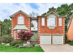 3952 Rolling Valley Drive  Mississauga, ON L5L 5V9