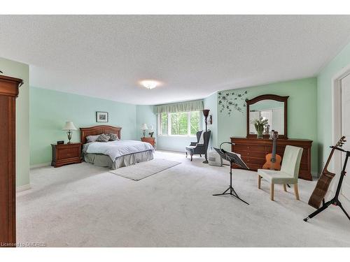 3952 Rolling Valley Drive, Mississauga, ON - Indoor Photo Showing Bedroom