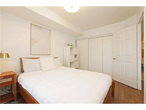 505-300 Balliol Street, Toronto, ON - Indoor Photo Showing Bedroom