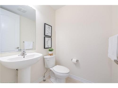 1574 Clitherow Street, Milton, ON - Indoor Photo Showing Bathroom