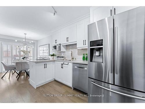 26 Ganton Heights, Brampton, ON - Indoor Photo Showing Kitchen With Stainless Steel Kitchen With Upgraded Kitchen