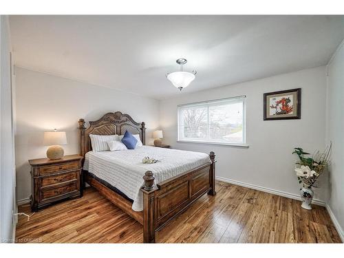 73-2395 Bromsgrove Road, Mississauga, ON - Indoor Photo Showing Bedroom