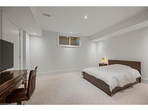 1487 Lakeshore Road W, Oakville, ON - Indoor Photo Showing Bedroom