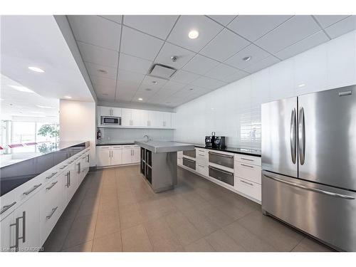 702-10 Queens Quay W, Toronto, ON - Indoor Photo Showing Kitchen With Stainless Steel Kitchen With Upgraded Kitchen