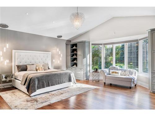 212 Lakeside Avenue, Burlington, ON - Indoor Photo Showing Bedroom