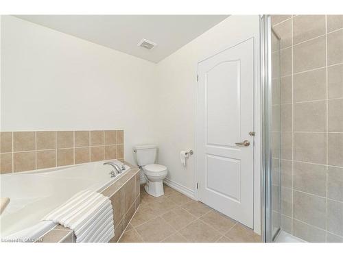 651 Farmstead Drive, Milton, ON - Indoor Photo Showing Bathroom