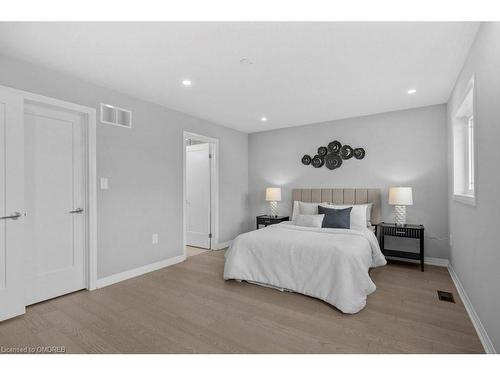 161 Cittadella Boulevard, Hamilton, ON - Indoor Photo Showing Bedroom
