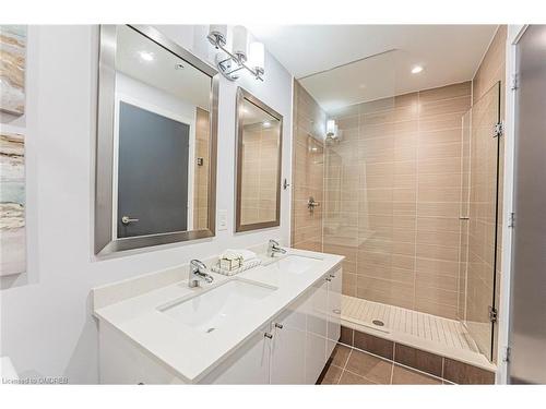 Ph2803-3985 Grand Park Drive, Mississauga, ON - Indoor Photo Showing Bathroom