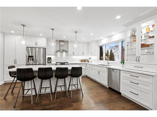 13 Boese Court, St. Catharines, ON - Indoor Photo Showing Kitchen With Upgraded Kitchen