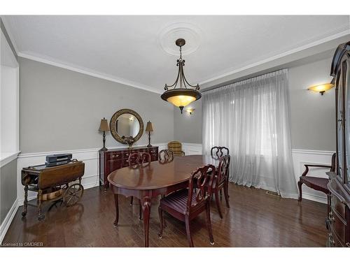 44 Ellsworth Avenue, Richmond Hill, ON - Indoor Photo Showing Dining Room