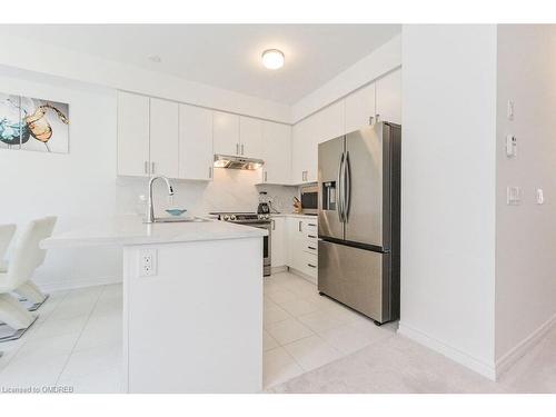 48 Edminston Drive, Fergus, ON - Indoor Photo Showing Kitchen