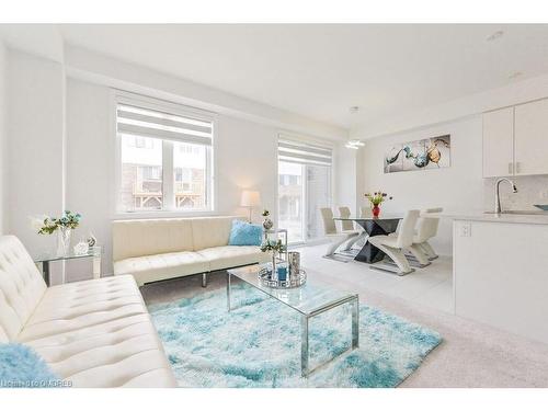 48 Edminston Drive, Fergus, ON - Indoor Photo Showing Living Room