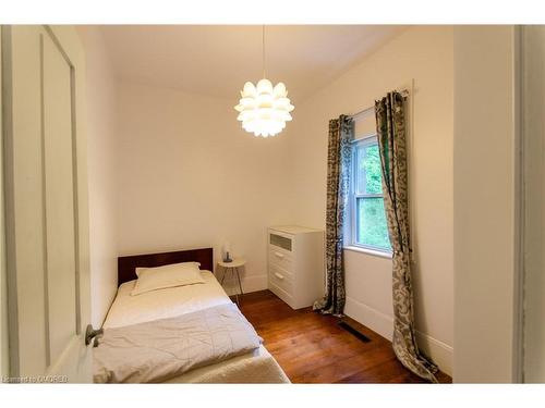 6142 Guelph Line, Burlington, ON - Indoor Photo Showing Bedroom