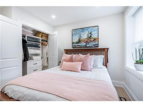2310 Redfern Road, Burlington, ON - Indoor Photo Showing Bedroom