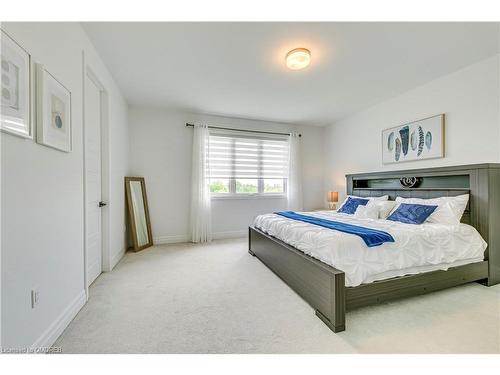 1472 Varelas Passage, Oakville, ON - Indoor Photo Showing Bedroom