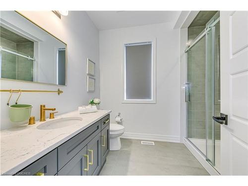 1472 Varelas Passage, Oakville, ON - Indoor Photo Showing Bathroom