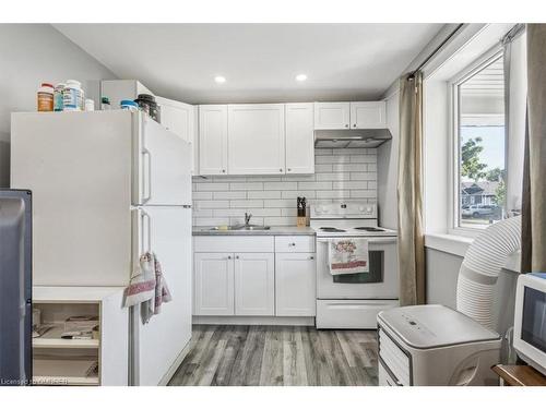 72 Churchill Street, St. Catharines, ON - Indoor Photo Showing Kitchen With Double Sink