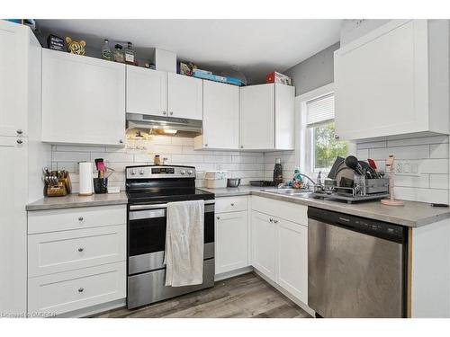 61 Dieppe Road, St. Catharines, ON - Indoor Photo Showing Kitchen