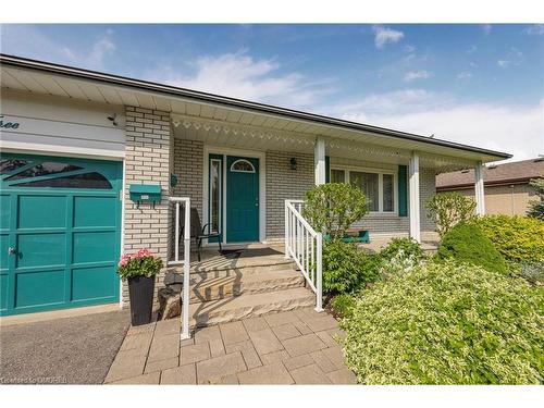 33 Greystone Crescent, Brampton, ON - Outdoor